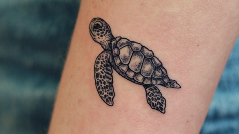 15 Ancient Sea Turtle Tattoo Designs for Timeless Wisdom and Inner Peace