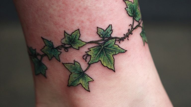 15 Beautifully Detailed Nature Tattoos for Women Who Seek Adventure